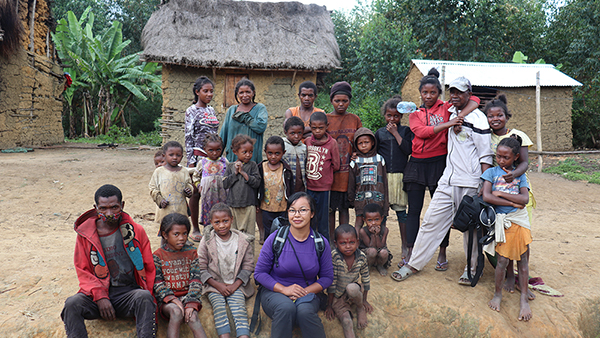 (Photo: Rakotonarivo with some local people in a small village at the forest frontier in Madagascar)