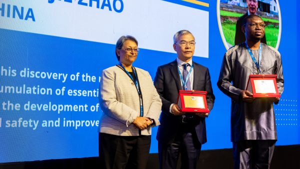 Luiz Davidovich, recipient of the 2025 TWAS Apex Award in Quantum Science and Technology.