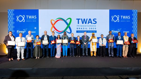 Award recipients at 17th TWAS General Conference. (Photo: Mario Marques)