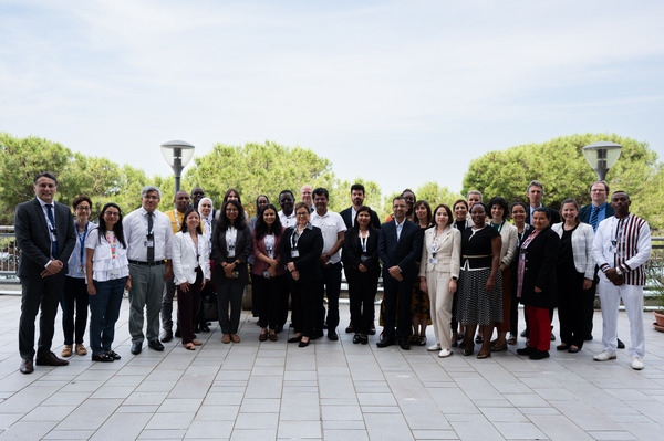  Group photo: all the participants in the 11th AAAS-TWAS Course on Science Diplomacy. (Photo: G. Ortolani/TWAS)