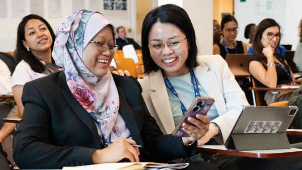 Fairuz Suzana Binti Mohd Chachuli (left), Director, Planning and International Relations Division, Malaysian Nuclear Energy, and Marieanne Christie Leong, Chief Climate Scientist, Institute for Artificial Intelligence & Big Data, Universiti Malaysia Kelantan. (Photo: G.Ortolani/TWAS)